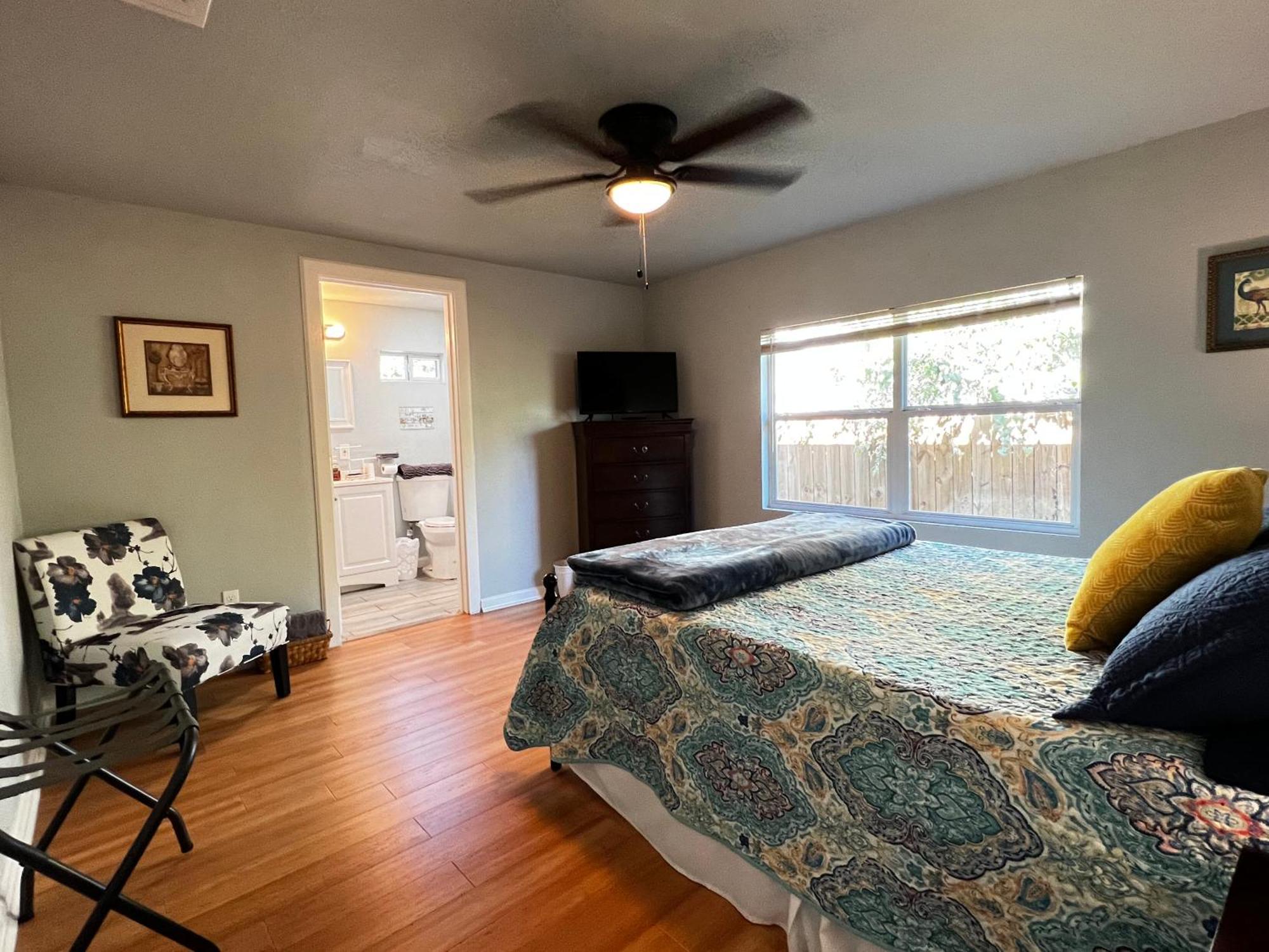 Boho Bliss- Cozy Private Room 2 Miles From Alamodome! 圣安东尼奥 外观 照片