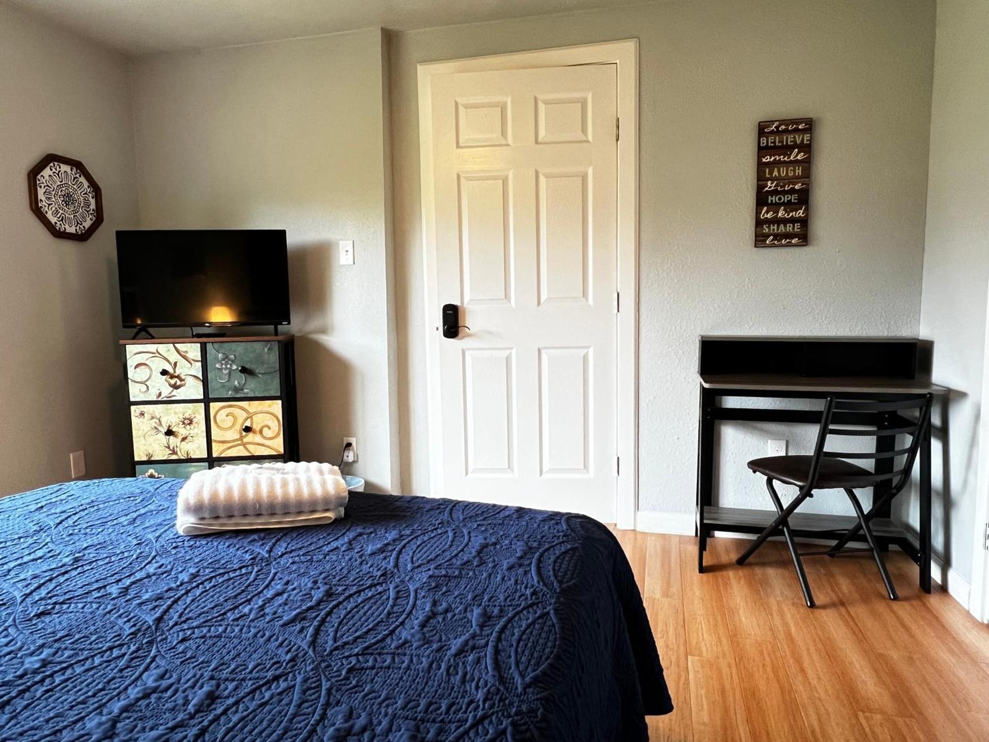 Boho Bliss- Cozy Private Room 2 Miles From Alamodome! 圣安东尼奥 外观 照片